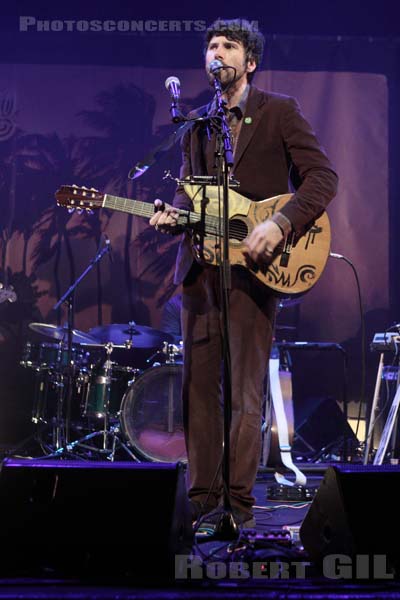 GRUFF RHYS - 2011-03-04 - PARIS - Cafe de la Danse - 